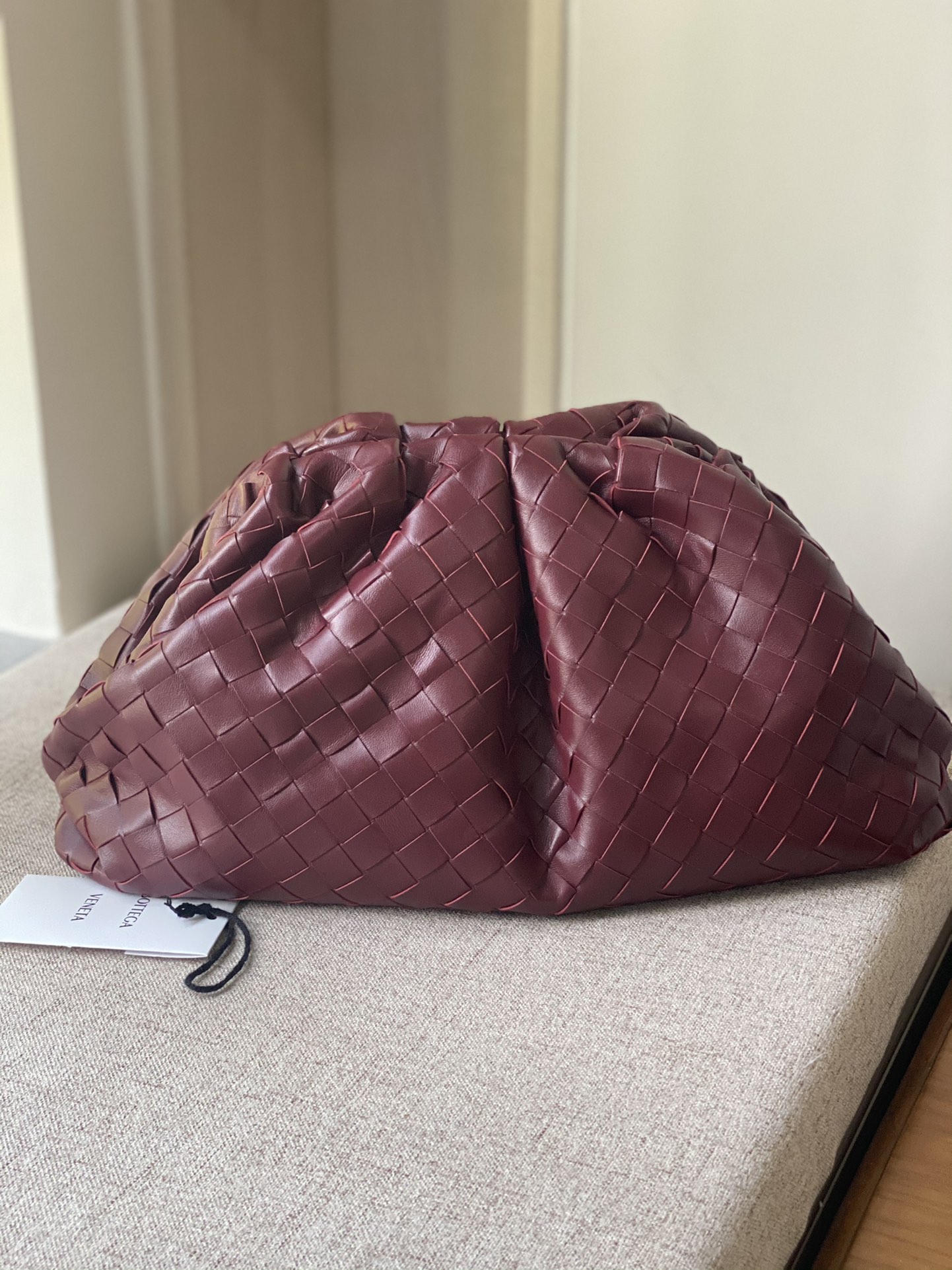 Big Pouch Intrecciato Leather Clutch Burgundy